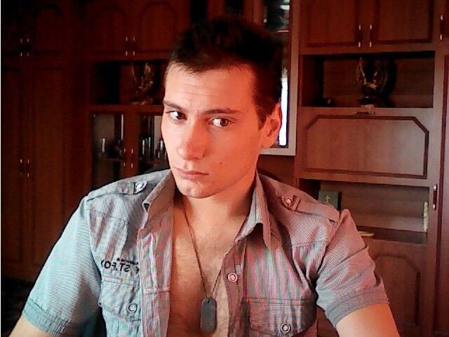  ,   Aleksei, 29 ,   ,   , c 