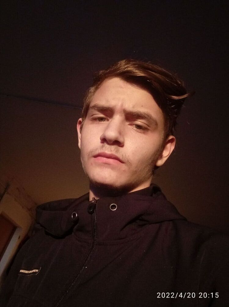  29940670  , 22 ,    