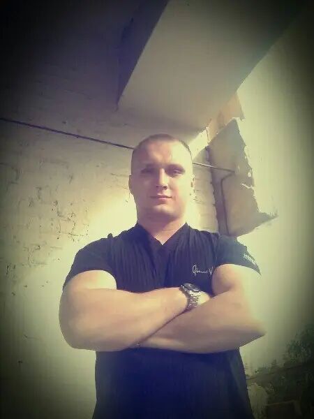  32634440  Denis, 34 ,    