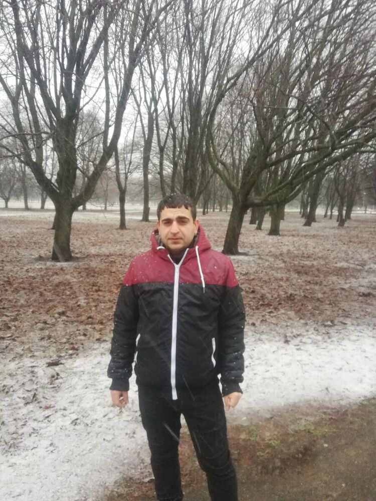  22403990  , 35 ,    