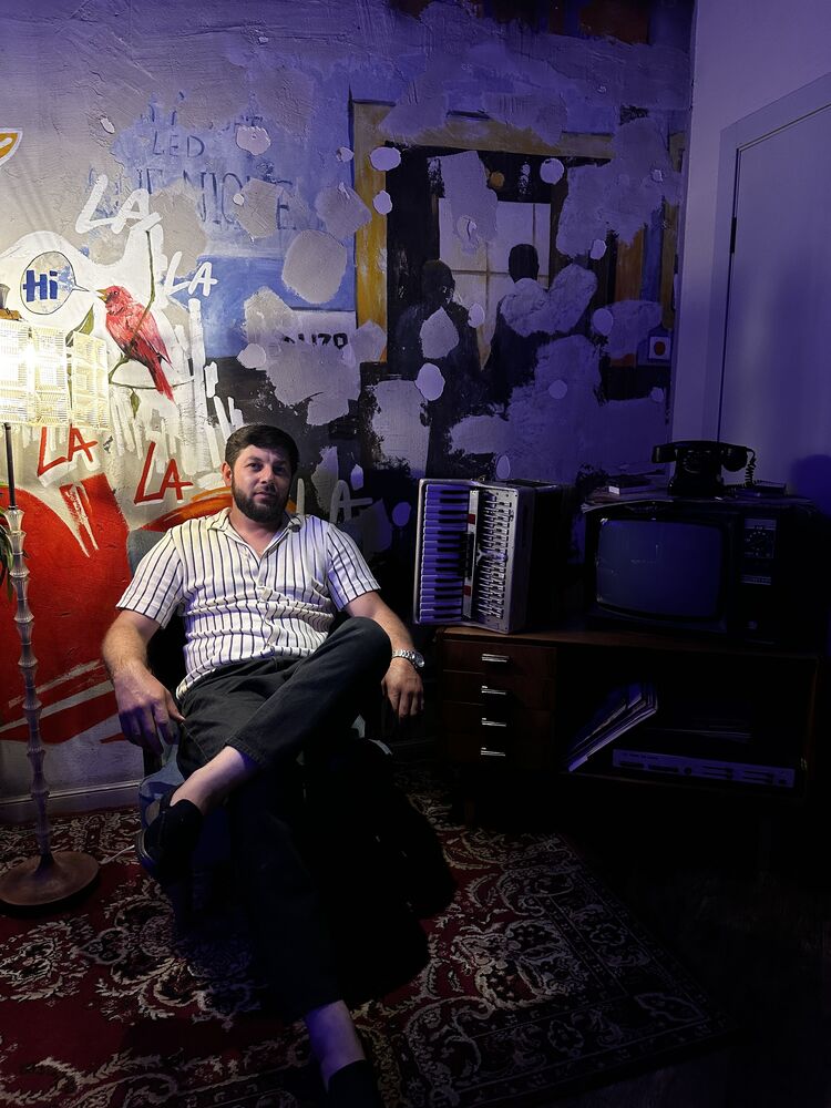  53537310  Maga, 31 ,    