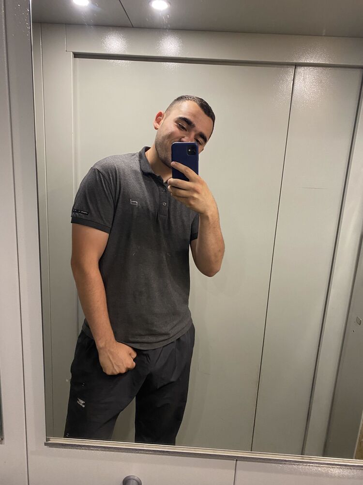  28220810  , 27 ,    