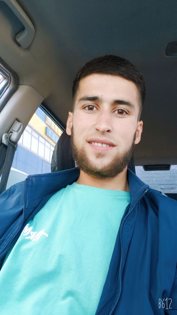  -,   Shohruh, 25 ,  