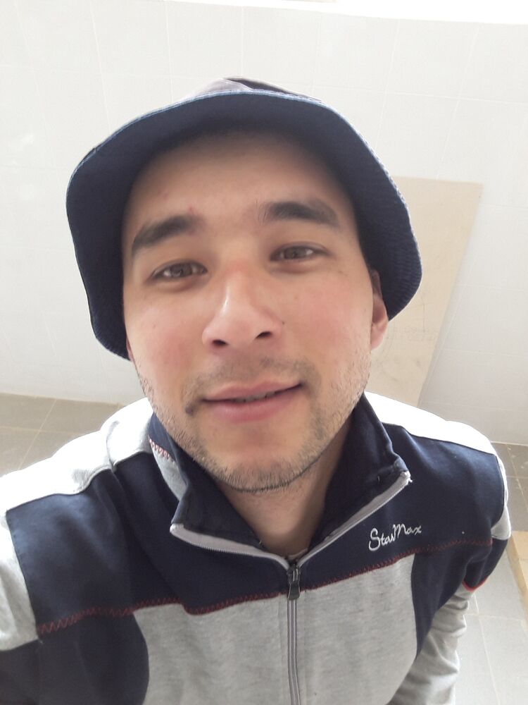  52549290  Rustam, 32 ,    