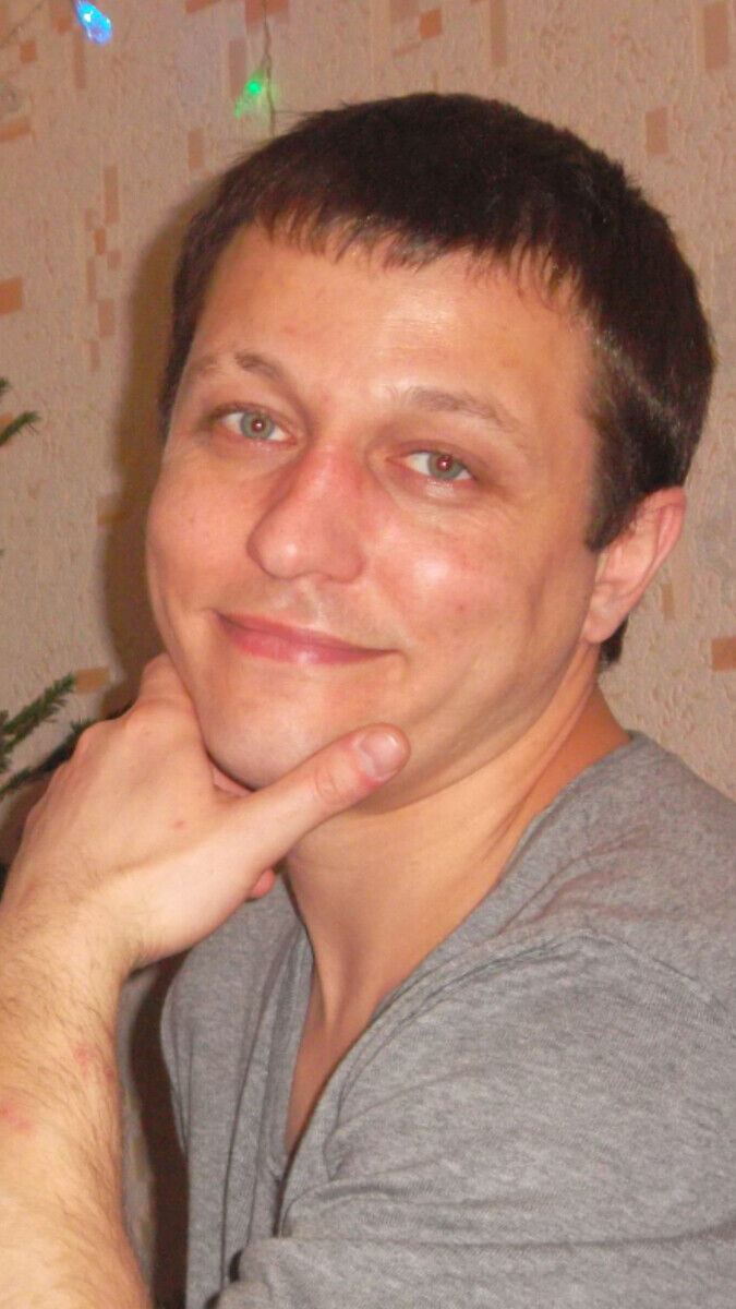  21986540  Vitalij, 45 ,    
