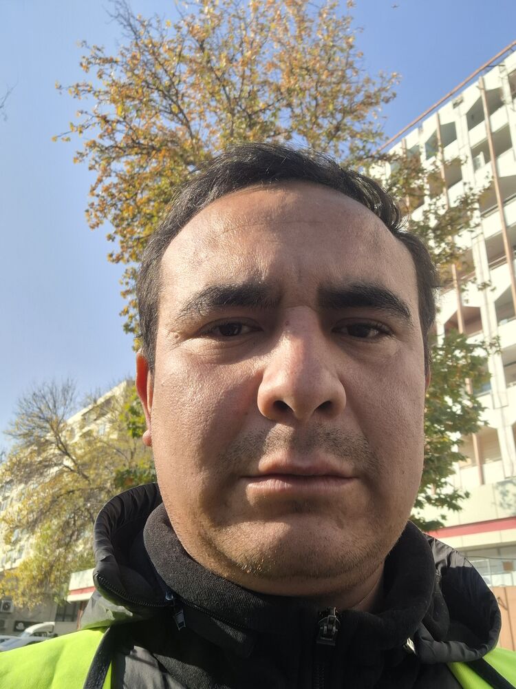  47567410  OLIM JON, 29 ,    