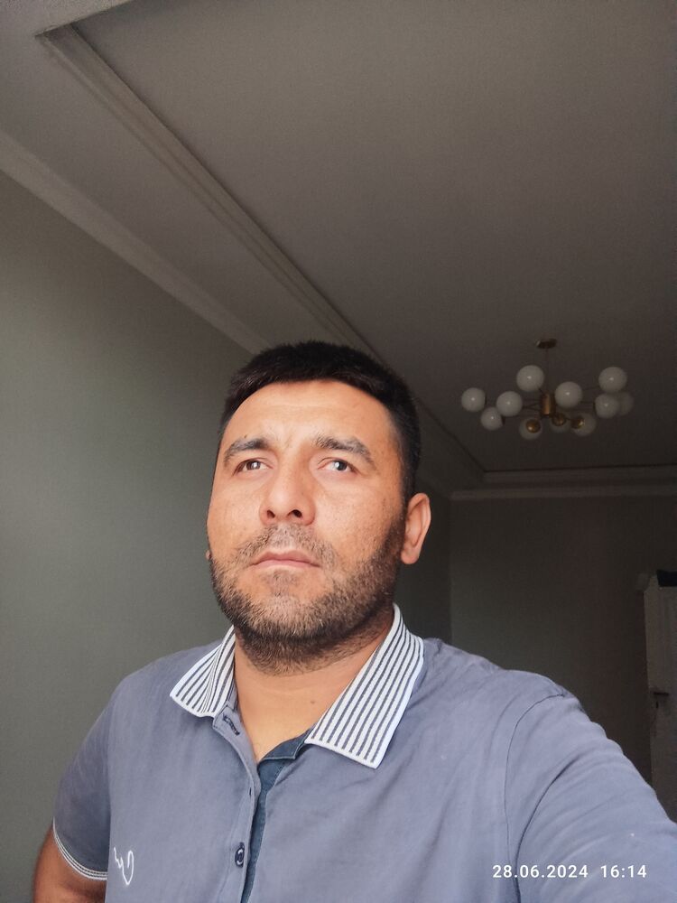  44235890  Rafael, 34 ,    