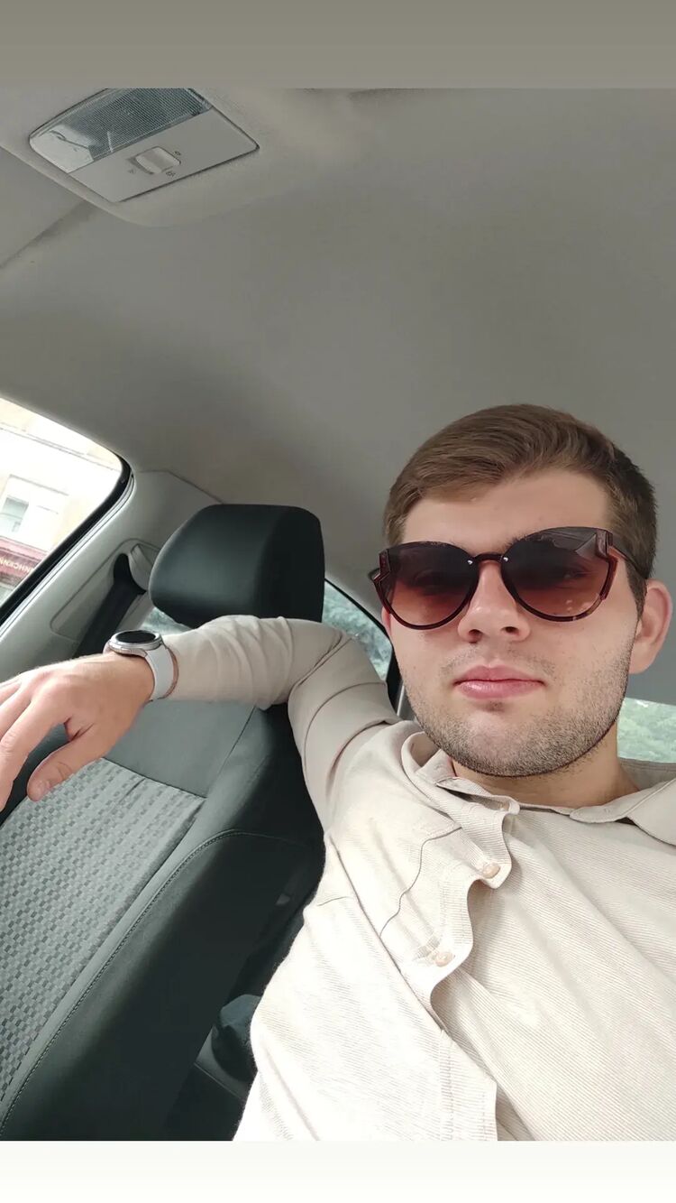  ,   Vlad, 24 ,   ,   