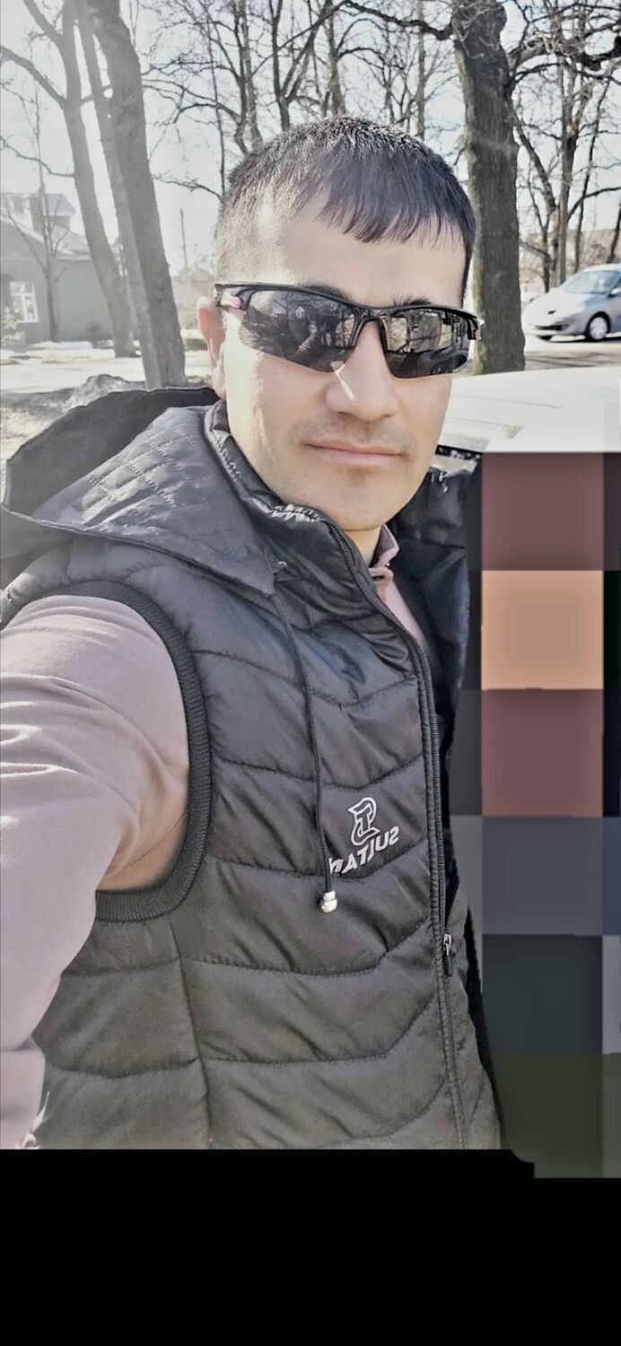  ,   Rusln, 35 ,   ,   , c , 