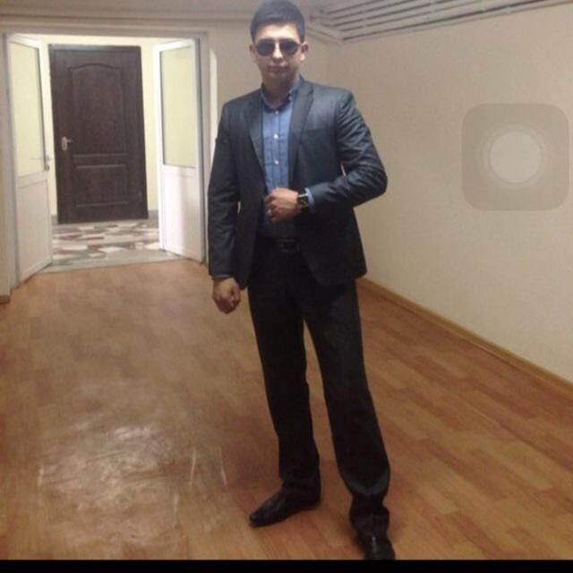  7055490  Botir, 41 ,    