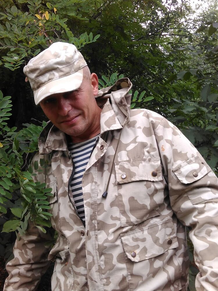  14633440  Andrey, 54 ,     