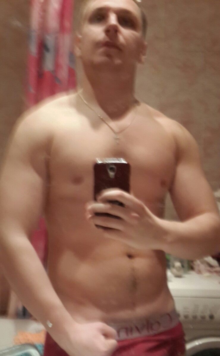  ,   Oleg, 31 ,   