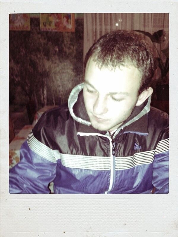  ,   Dima, 32 ,   