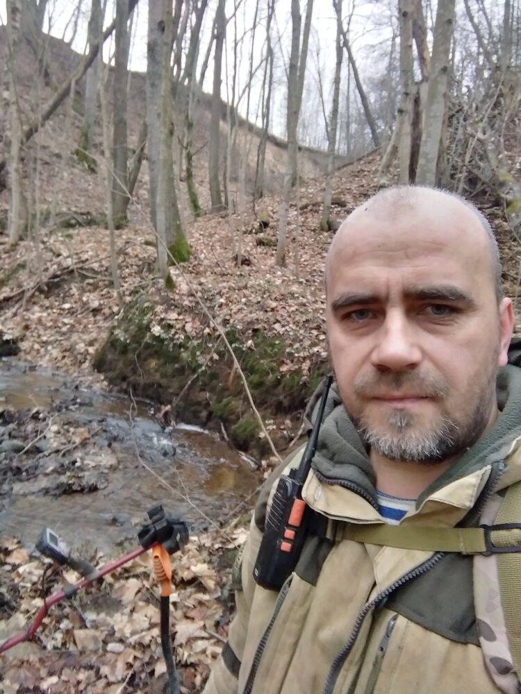  38800960  Oleg, 47 ,    