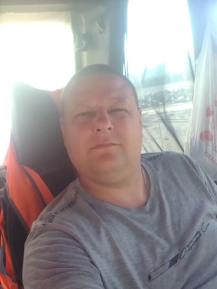  46751930  , 37 ,    