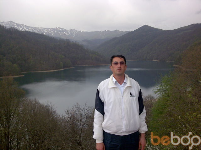  1177630  Azer, 50 ,    