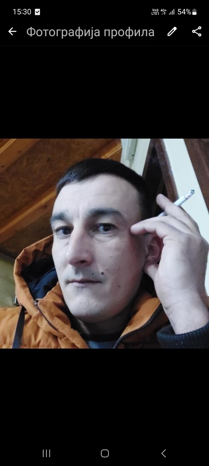 42544300  Igor, 36 ,    