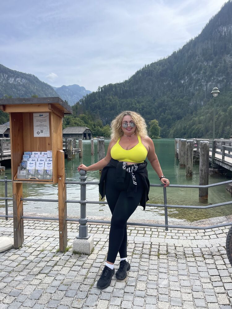  ,   Queen, 31 ,   ,   , c 