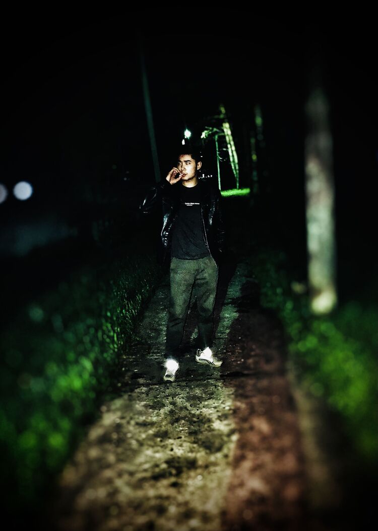  34851880  , 25 ,    