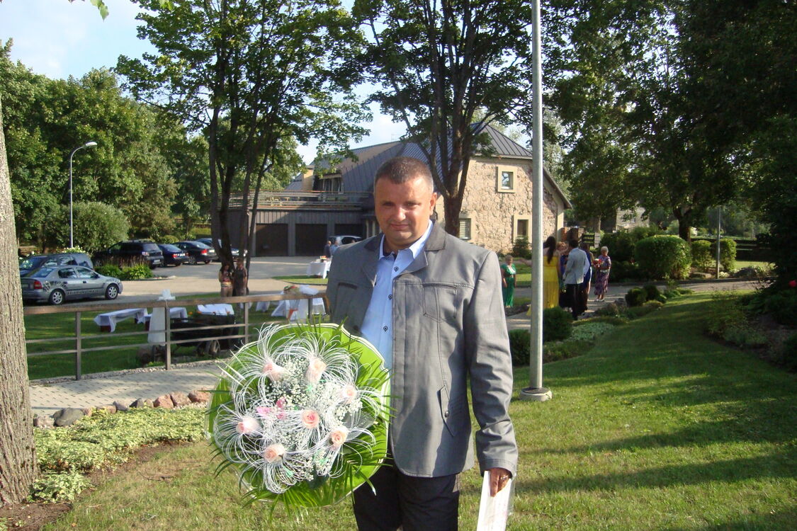  22839290  Andrei, 50 ,    