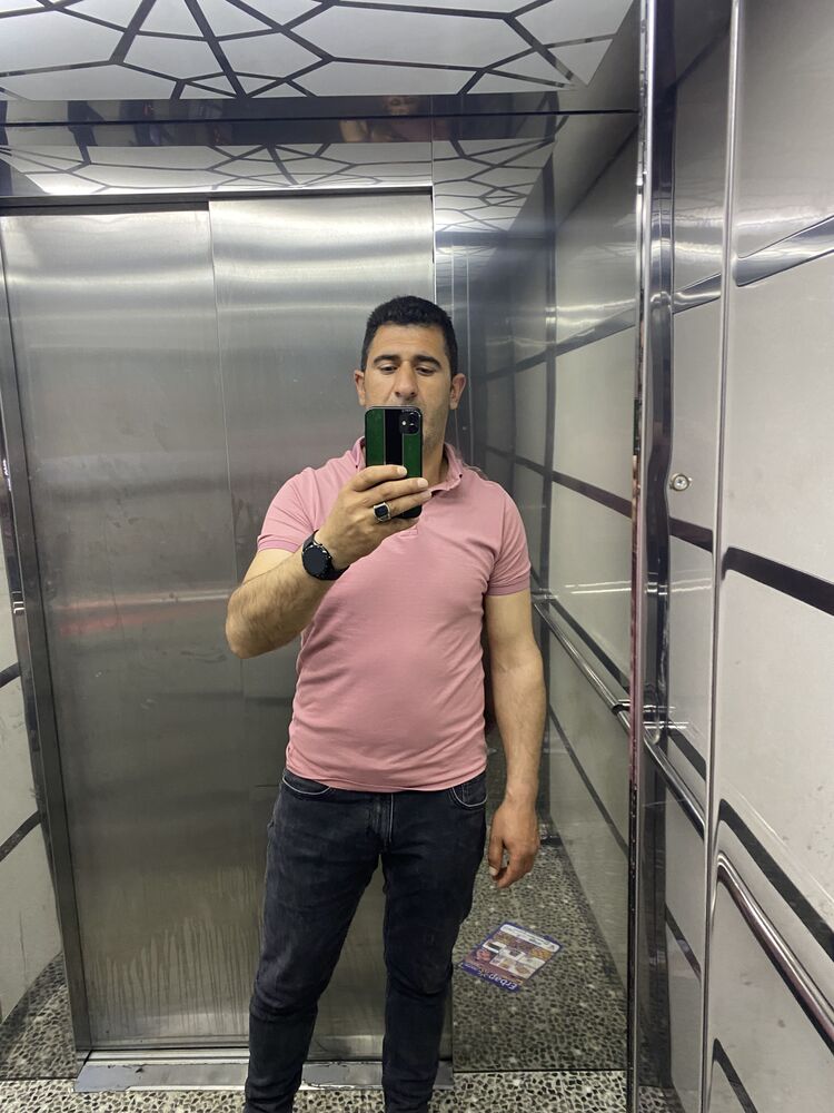  26124750  Deniz, 38 ,    