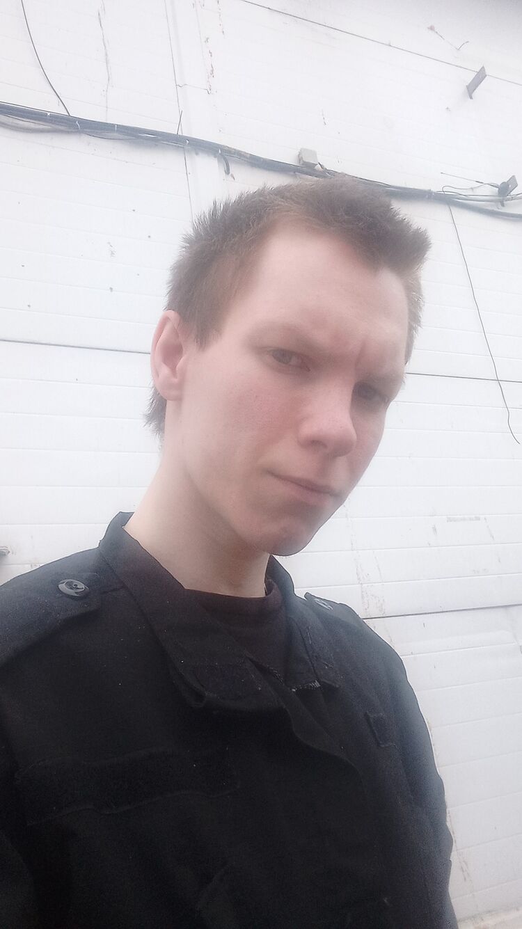  44437650  , 24 ,    