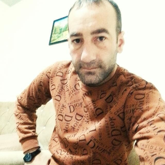  49343270  Karen, 33 ,    