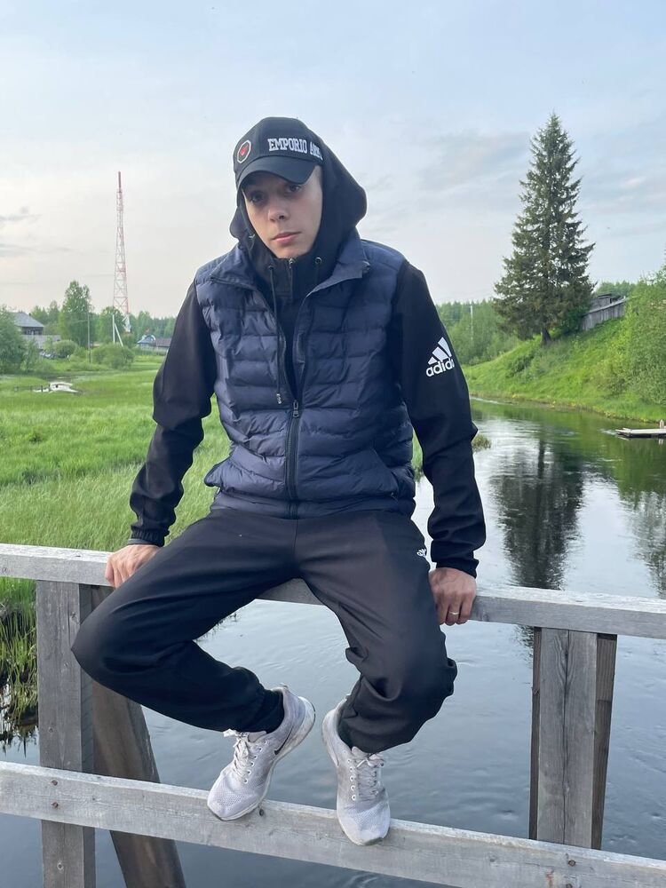  52278160  Ilya, 20 ,    