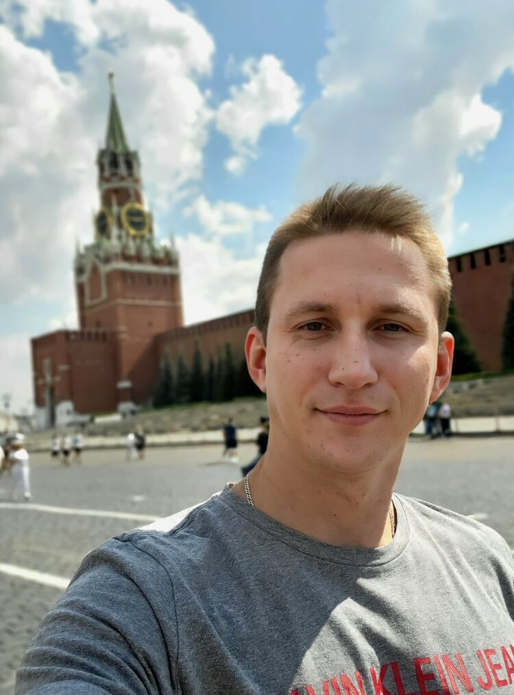  ,   Vladislav, 35 ,   ,   