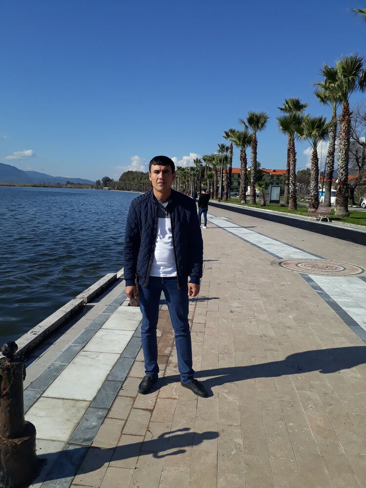  15676000  Uktam, 33 ,    -