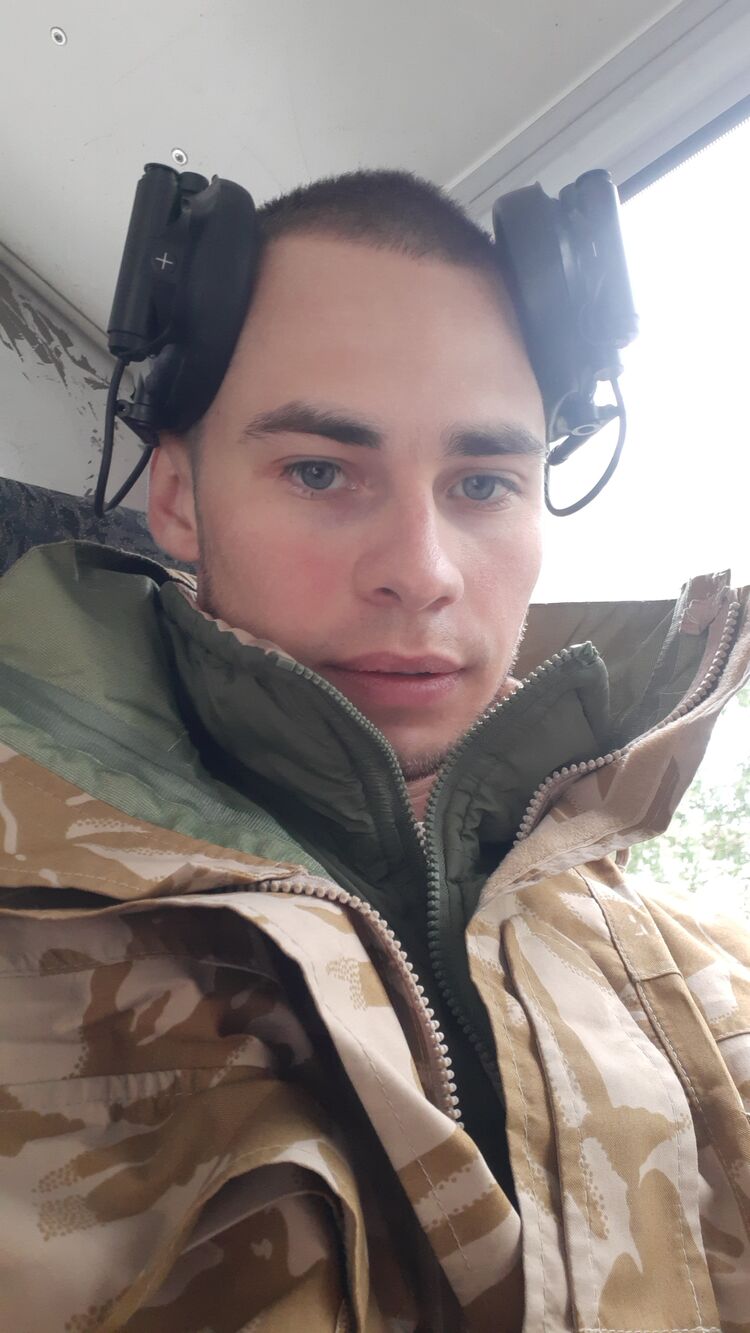  28589510  , 30 ,    