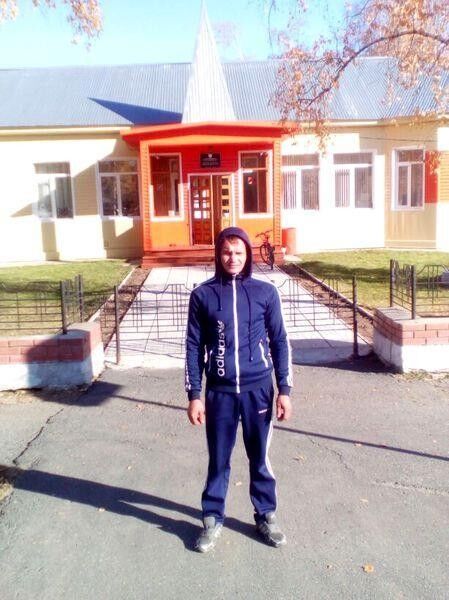  ,   Denis, 37 ,   ,   , c 