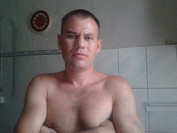  4401680  Noname, 37 ,    