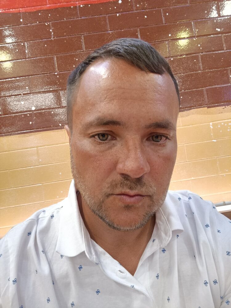  ,   Ruslan, 38 ,   ,   