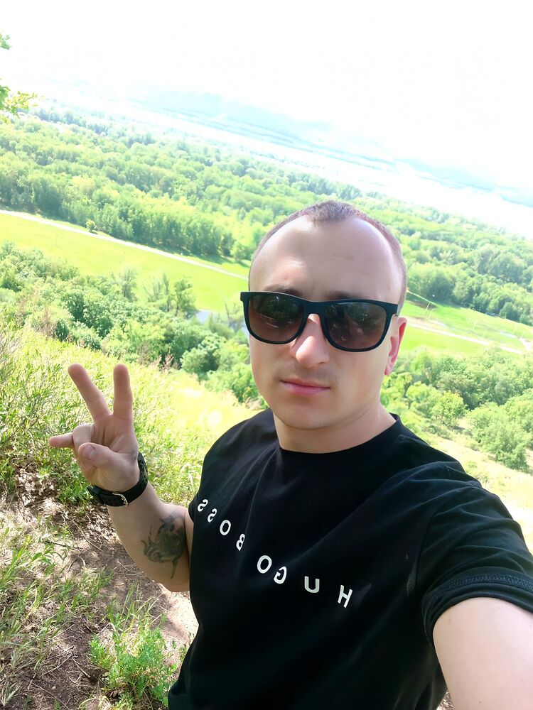  ,   Pavel, 32 ,   ,   , c , 