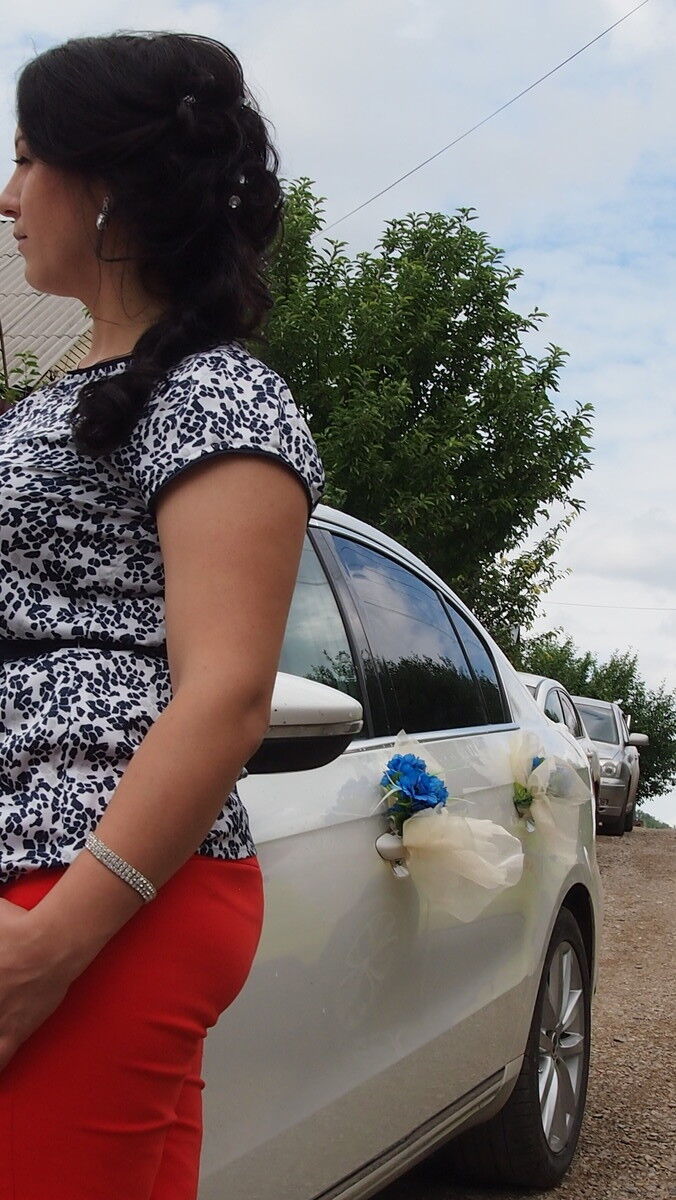 6988570  Nida, 43 ,    