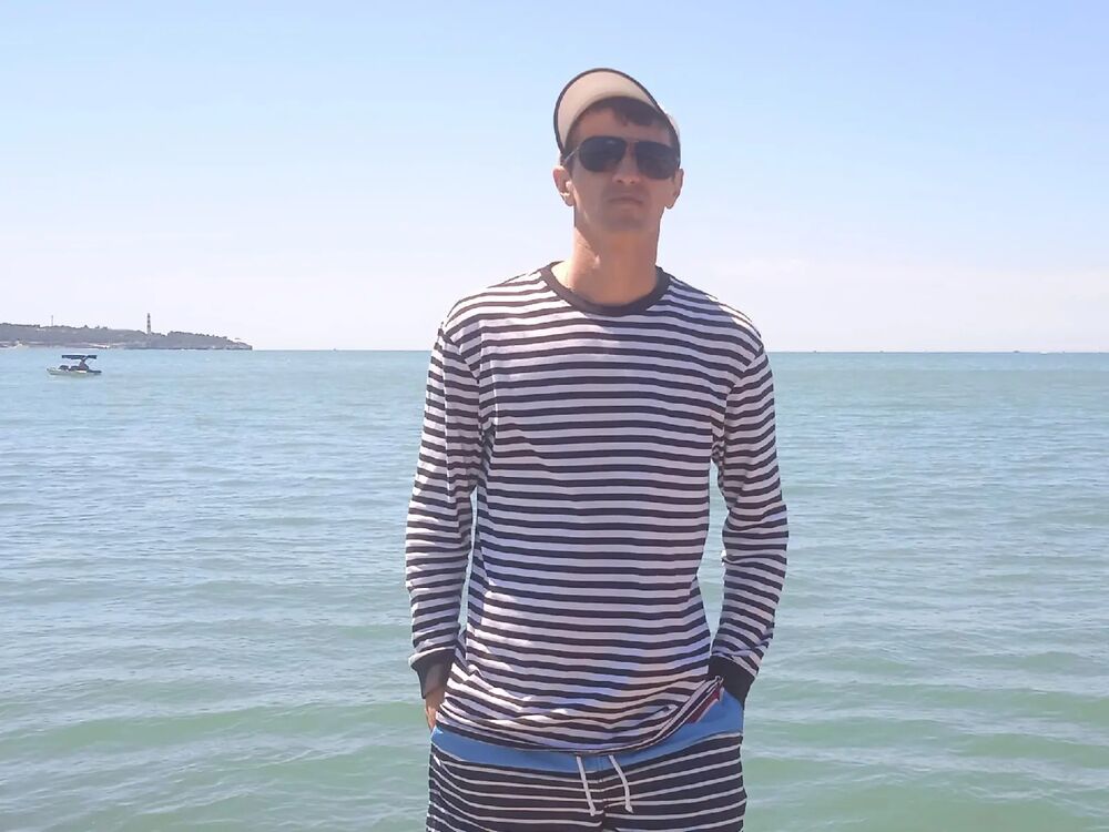  41511370  Nikolay, 43 ,    -