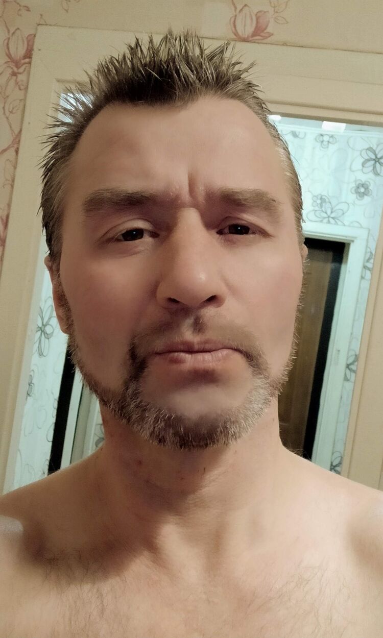  38870650  Oleg, 50 ,    