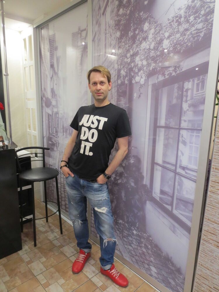  9650610  Ed Kisik, 44 ,    