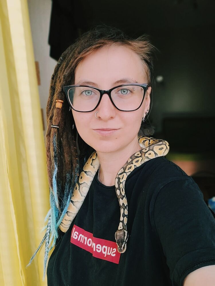  -,   , 27 ,   