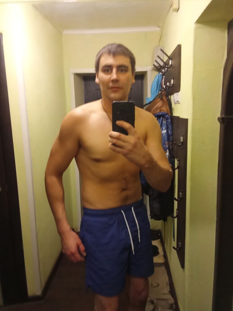  54111140  Vladimir, 37 ,    