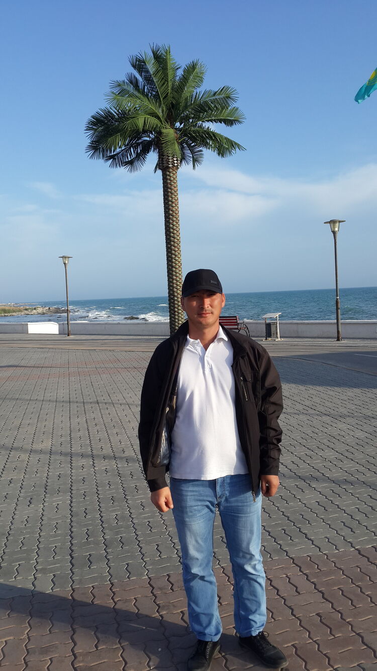  ,   Ruslan, 37 ,   ,   