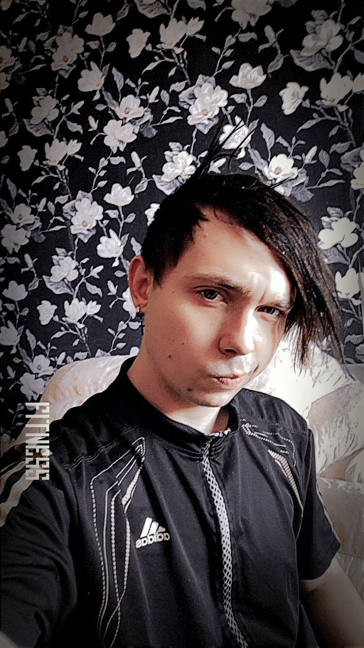  45301090  Vladimir, 28 ,    
