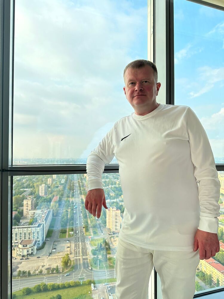 ���� 37147710 ������� ������, 52 ����, ���� ���������� � �����-����������