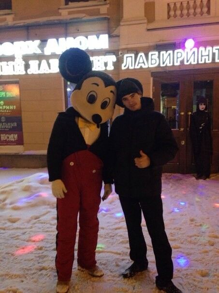  ,   Ruslan, 32 ,   