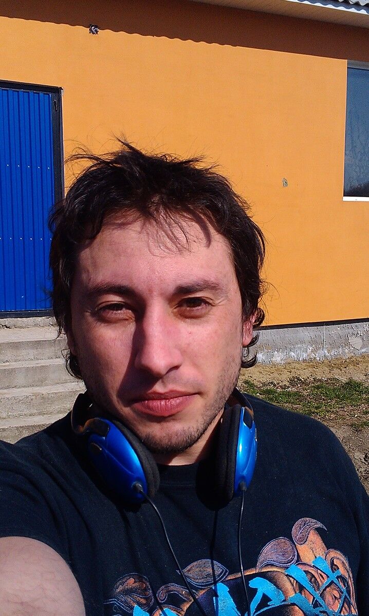  4264010  Igor Kirita, 42 ,    