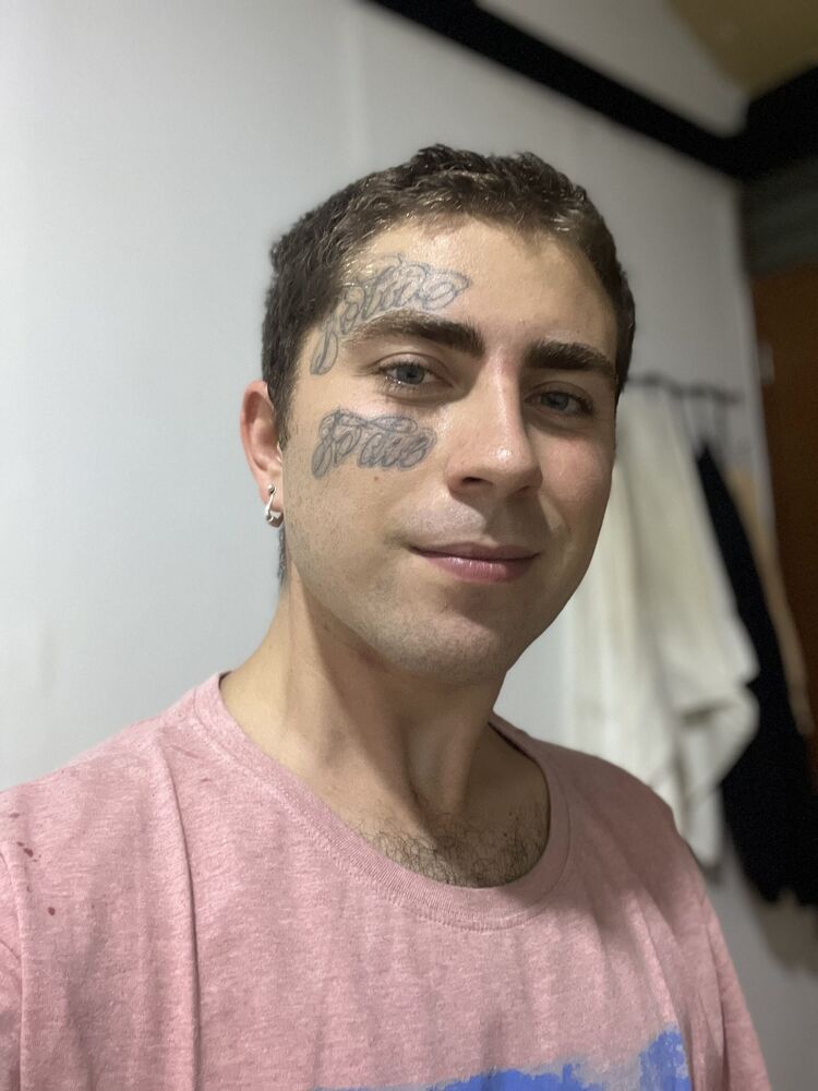  ,   Ian, 29 ,   ,   , c , 