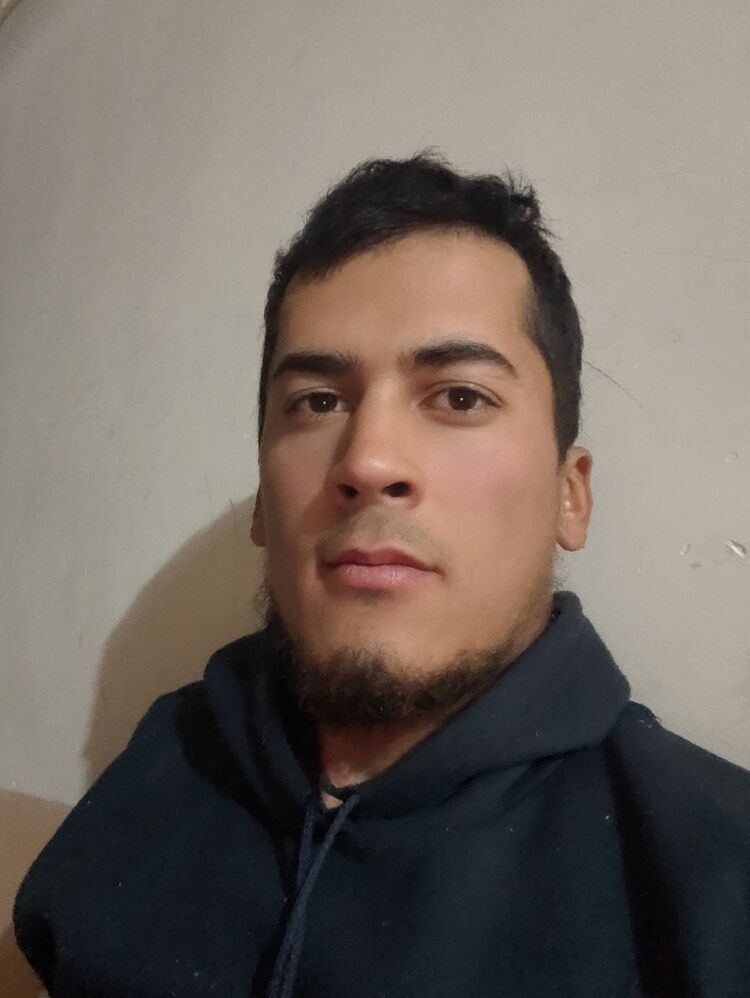  ,   Bek, 24 ,   ,   