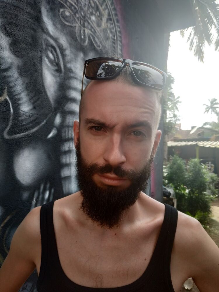  18000990  Alexander, 40 ,    Panaji