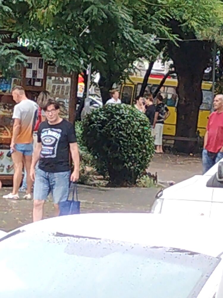  ,   Maik, 44 ,   